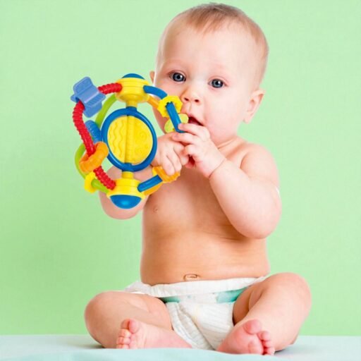 ‏خشخيشة ‎Grip ’N Play ‎سهلة الإمساك للرضع‏