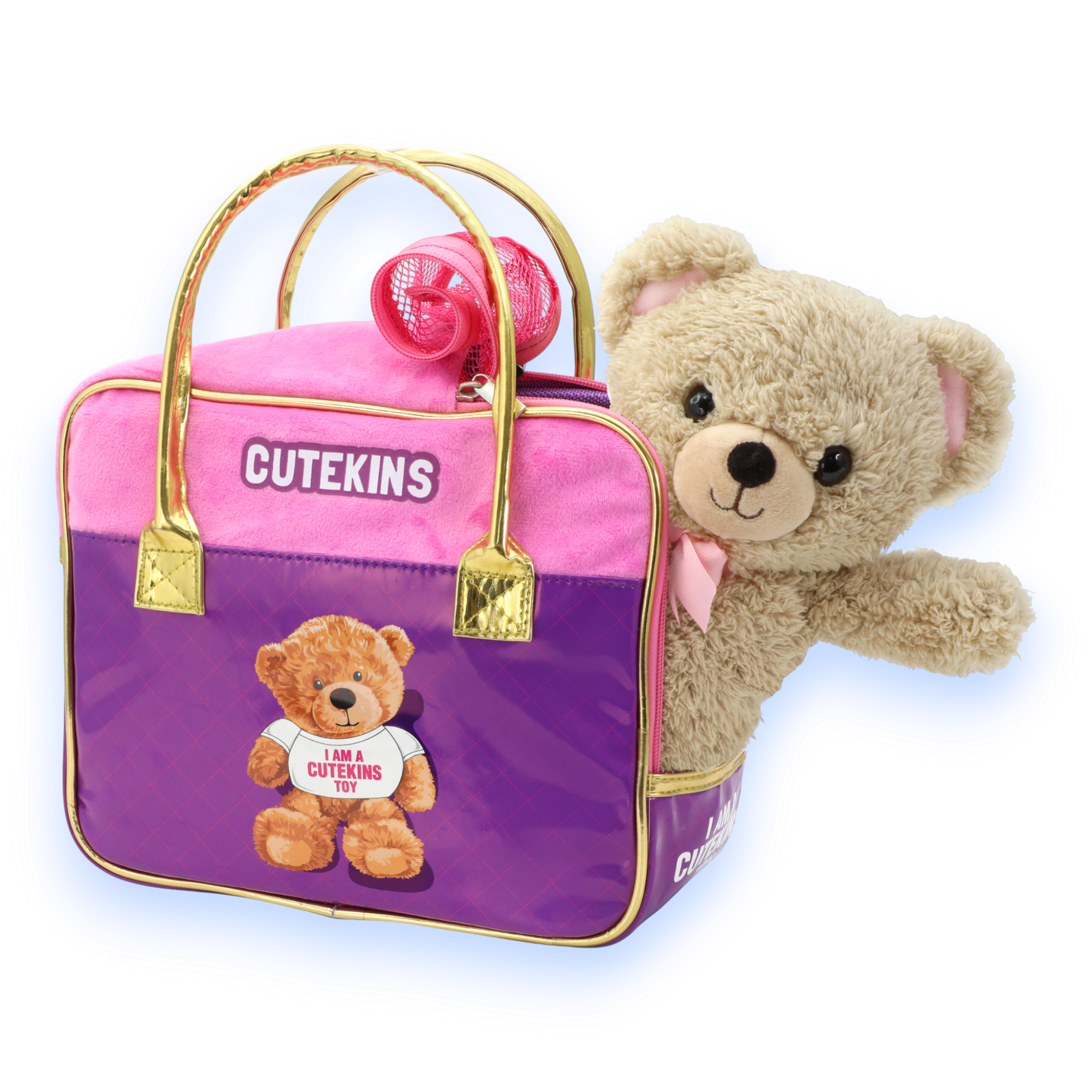 دب صغير كيوت مع شنطة — Bear Cub Carry Case