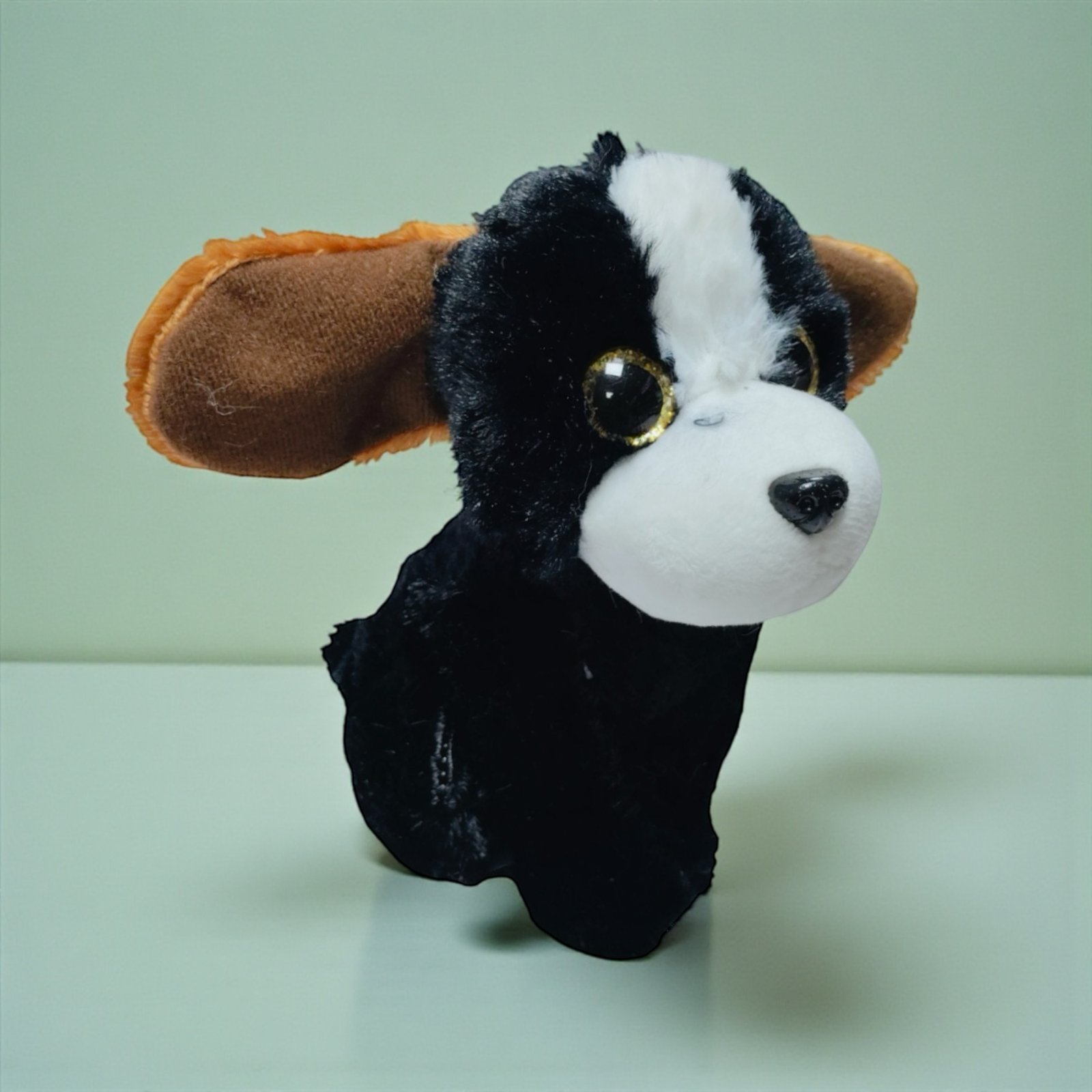 دمية قطيفة كلب أسود وأبيض - Plush Dog - Black & White - الصورة 6