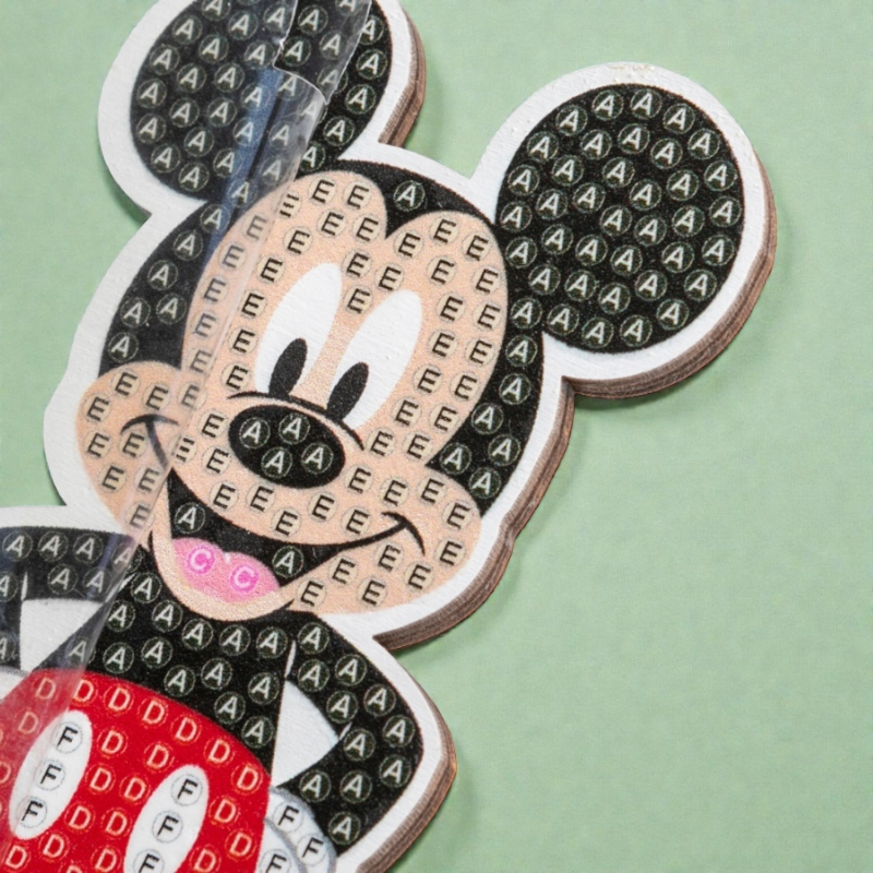اصنع شخصية Mickey بأحجار الكريستال آرت - الصورة 2