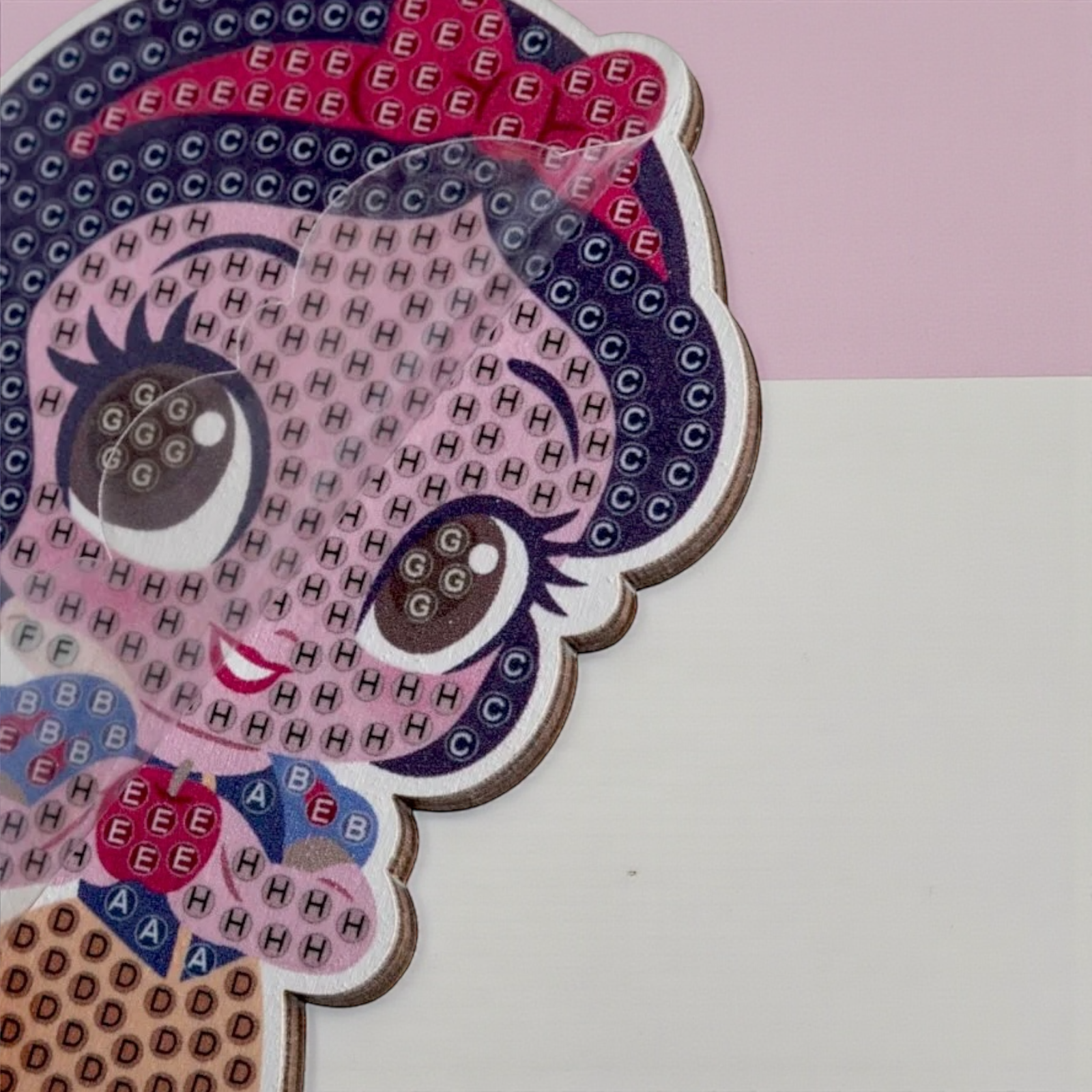 اصنع شخصية Snow White بأحجار الكريستال آرت - الصورة 3